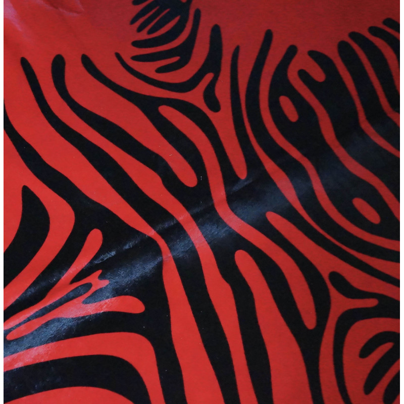 Peau de vache zébrée rouge
