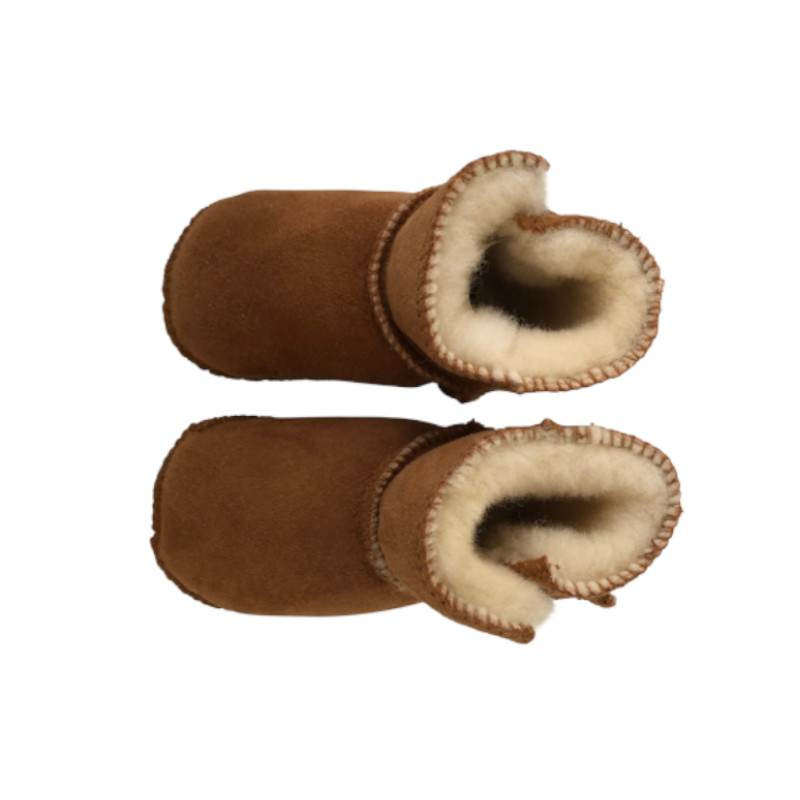 Chaussons bébés en peau de mouton