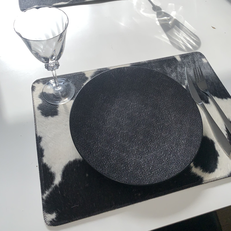 Set De Table En Peau De Vache Coins Arrondis