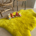 Peau de mouton jaune