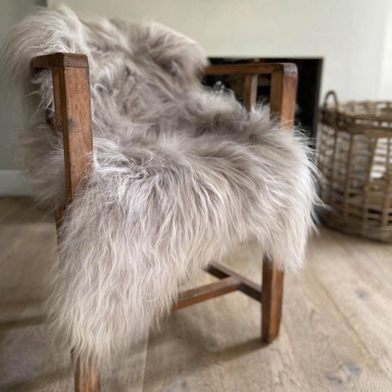 Peau de mouton taupe