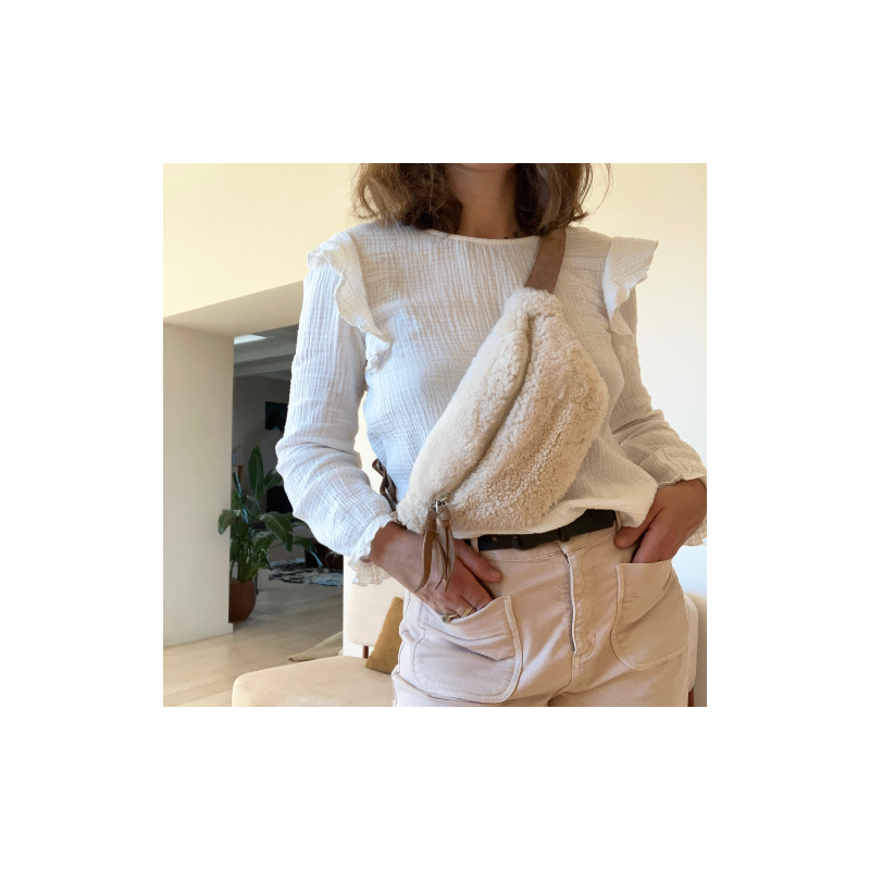 Banane En Peau De Mouton Beige