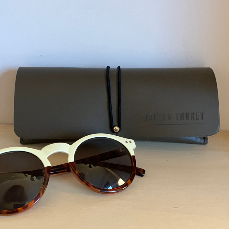 Étui À Lunettes En Cuir Taupe