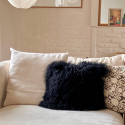 Coussin en peau d'agneau du Tibet noir