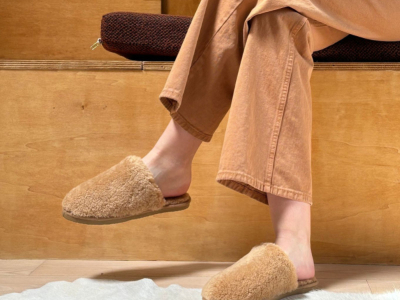 Mules en peau de mouton pour femme : confort et raffinement haut de gamme
