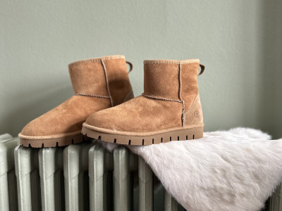 Découvrez les Bottines en Peau de Mouton de Maison Thuret : Confort et Élégance 