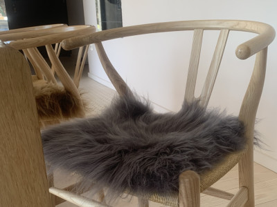 Les Galettes de Chaise en Peau de Mouton : Confort et Élégance pour Votre Intéri